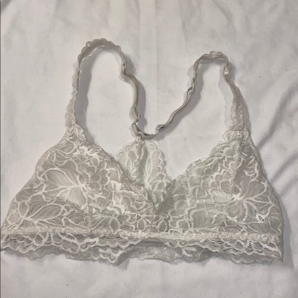 WHITE TARGET BRAND RACERBACK BRALETTE